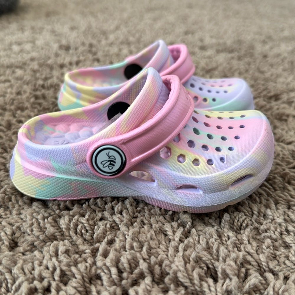 Target croc like sandals for toddlers. New without tags.
